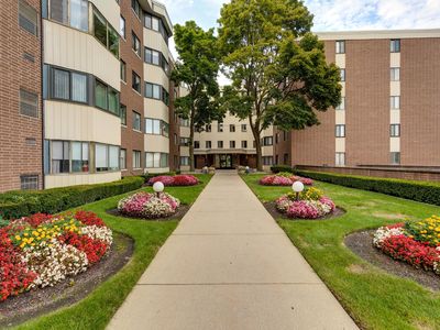 5500 Lincoln Ave UNIT 100W, Morton Grove, IL, 60053