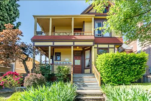 2325 SE Taylor St #5 Photo 1
