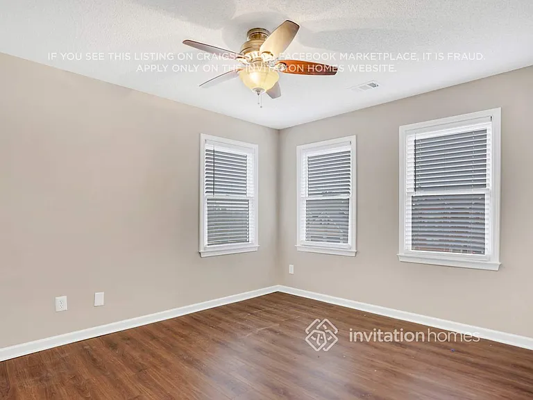 5504 Millers Creek Dr — Photo 12