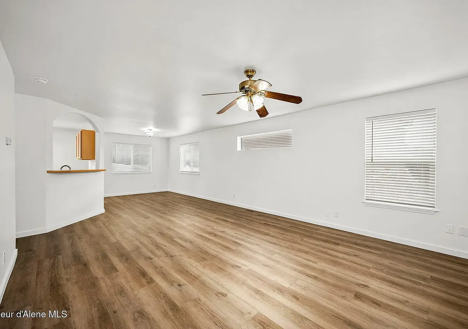 Home in Stoddard Park! — Photo 4