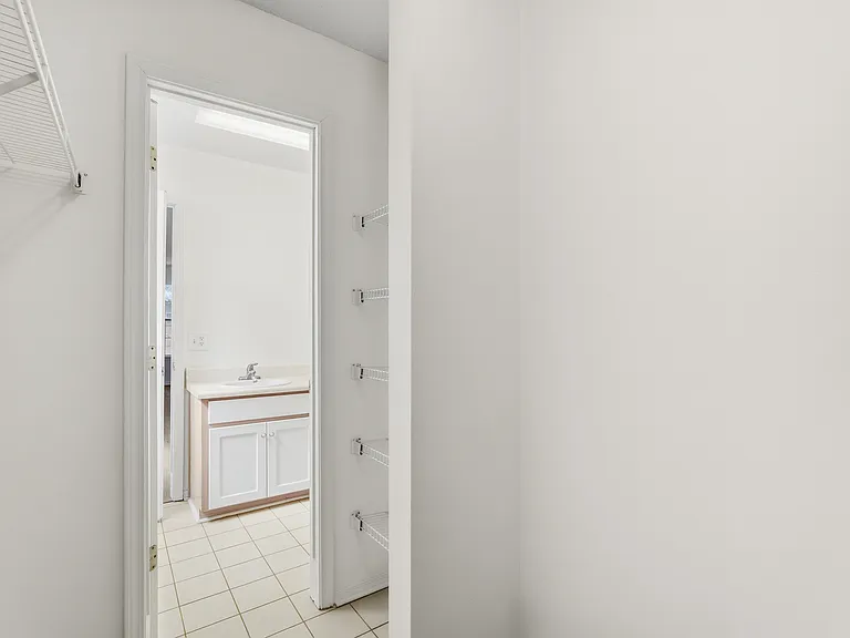 147 Mirabelle Cir — Photo 4