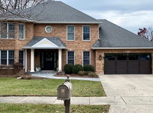 417 Flock Ave, Naperville, IL 60565