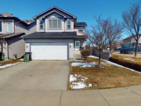 8704 175th Ave NW, Edmonton, AB T5Z 3Z3