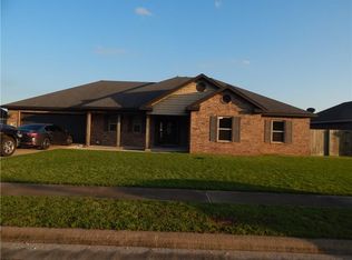 627 Mulberry Ln, Bethel Heights, AR 72764