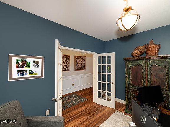 5th image of 10708 Bald Cypress Ln