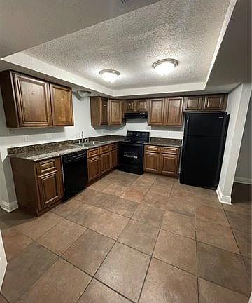 3rd image of 6736 Tara Ln