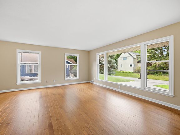 3rd image of 5410 44th Ave N