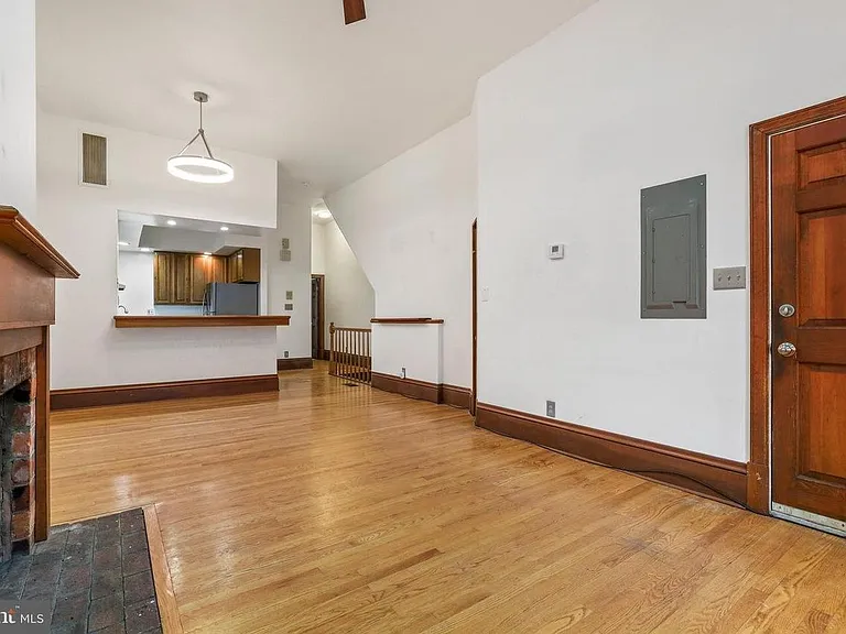 1331 T St NW #B — Photo 7
