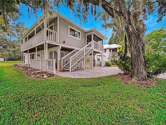 2nd image of 7645 Myrsine Cir