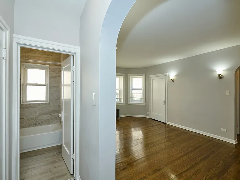 6322 N Albany Ave #1W — Photo 8