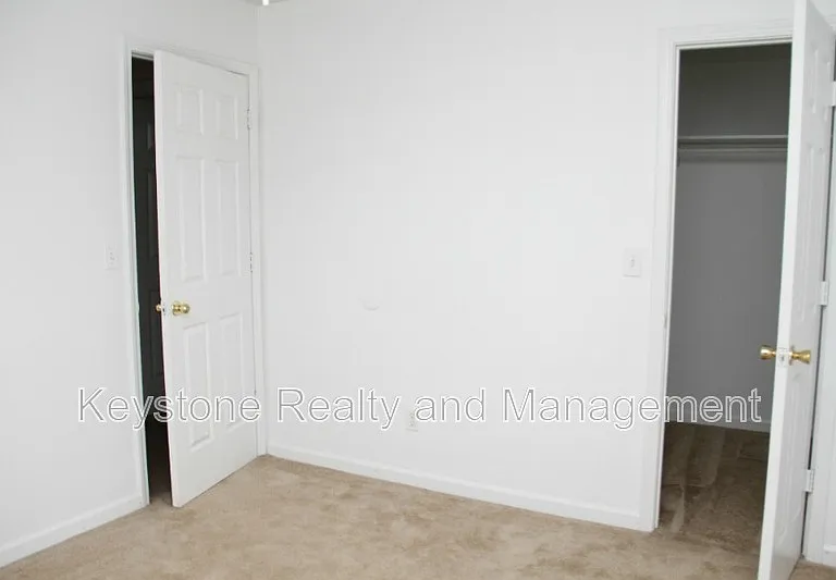 1375 Thompsonville Ln #44 — Photo 11