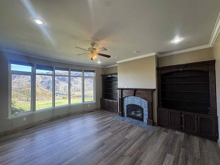 300 Old Riverside Hwy — Photo 11