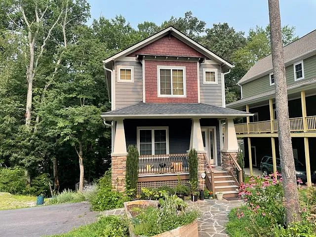 3 bed, 2.5 bath, 1660 sqft, $2,500 — Photo 4