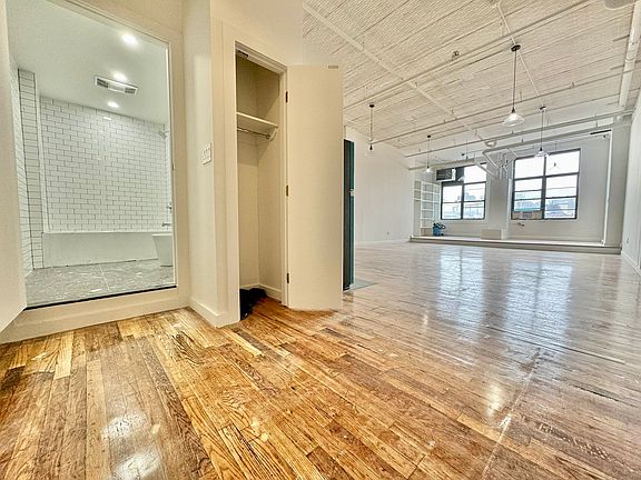 2nd image of 7 McKibbin Ct #315