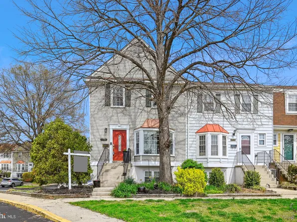 1492 Blockton Ct, Crofton, MD 21114