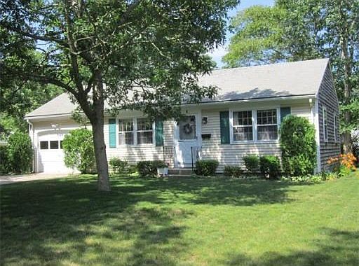 1st image of 2 Finch Ln