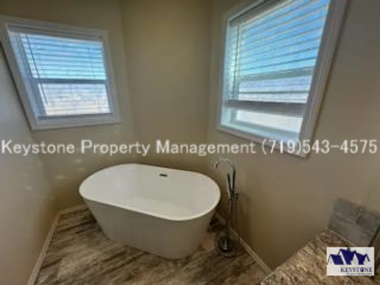 1051 E Platteville Blvd — Photo 20