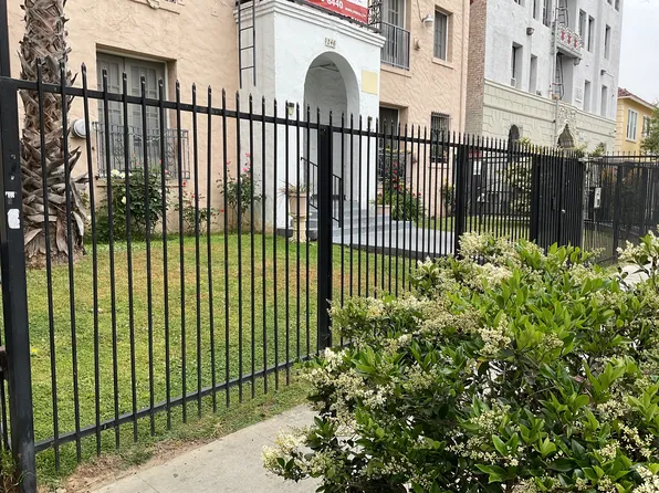 246 1/2 S Kenmore Ave #Z203, Los Angeles, CA 90004