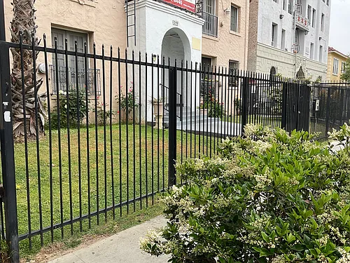 246 1/2 S Kenmore Ave #Z203 Photo 1