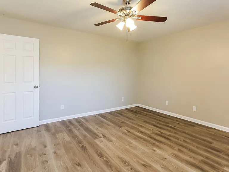 3204 Plymouth Rock Dr — Photo 10
