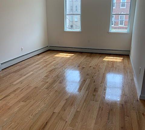 3rd image of 1521 Bryant Ave #2