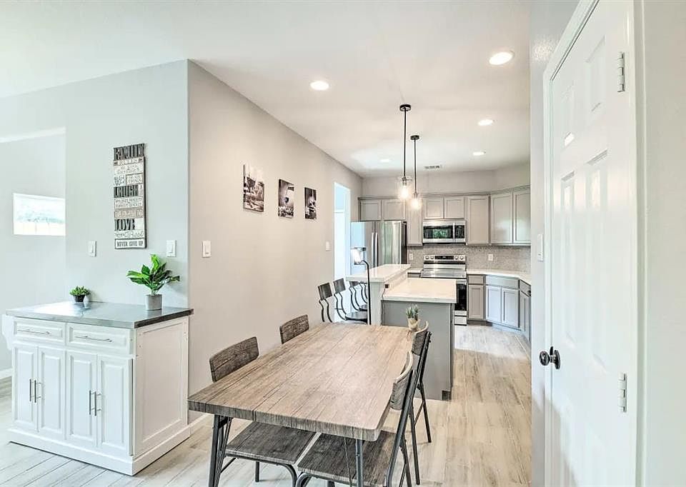 4909 Sunflower St Houston, TX, 77033 Apartments for Rent Zillow