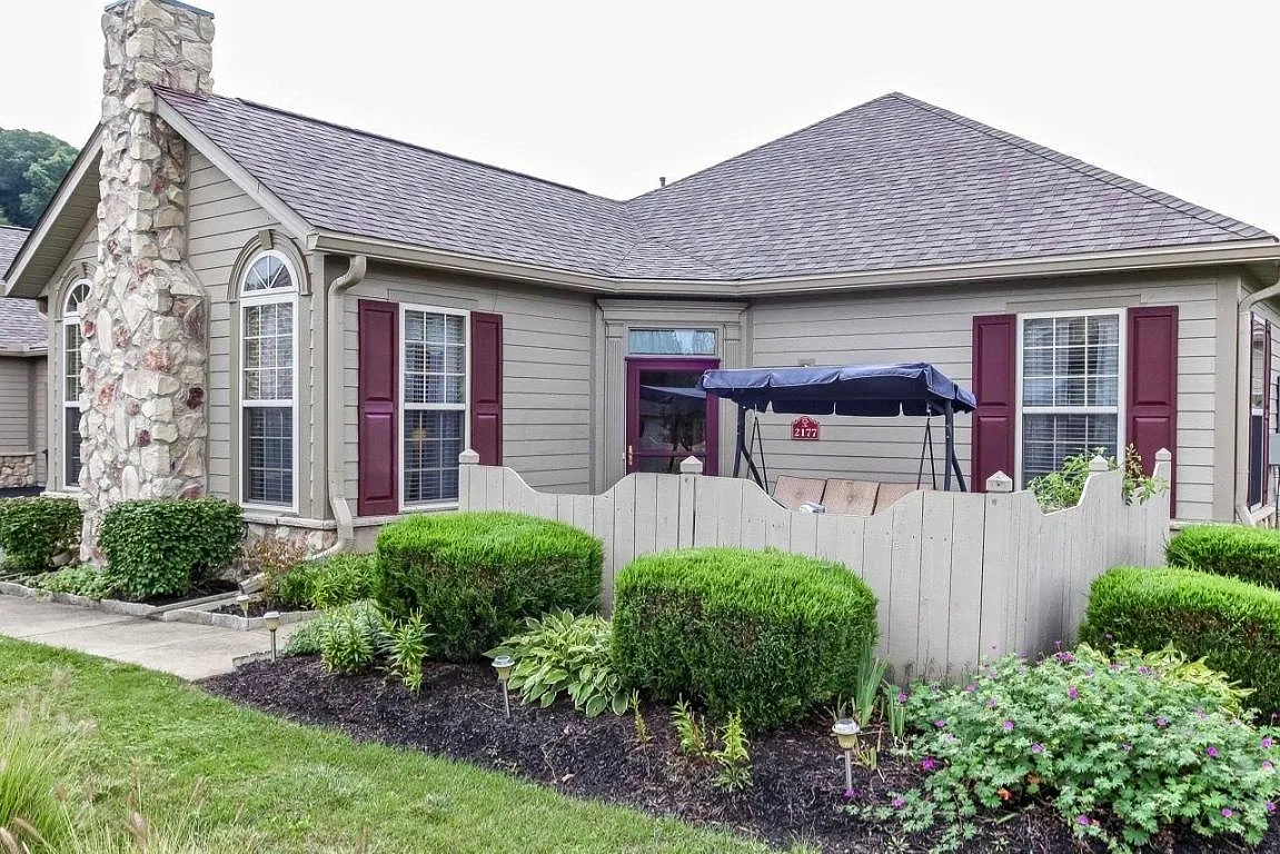 2177 William T Cir photo 1