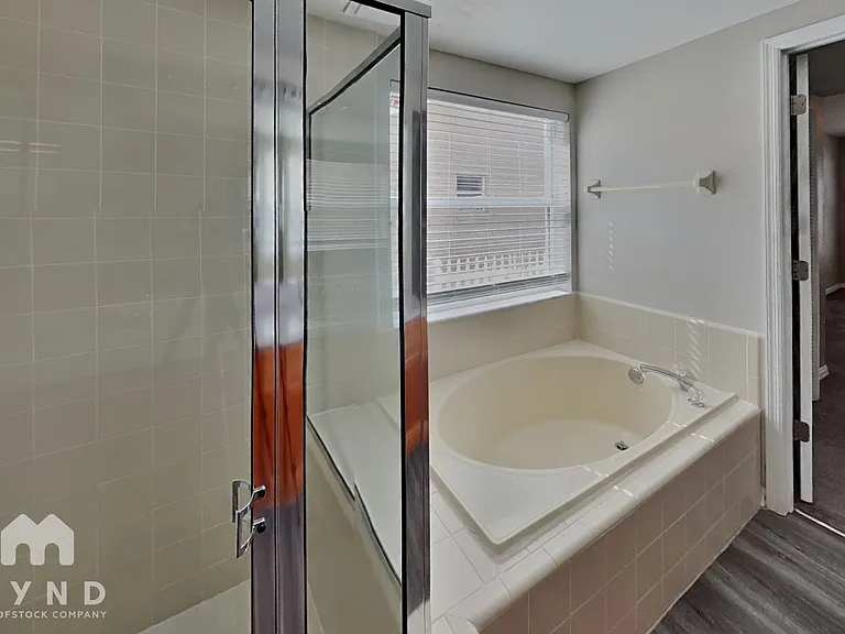8655 Wellington Loop — Photo 15