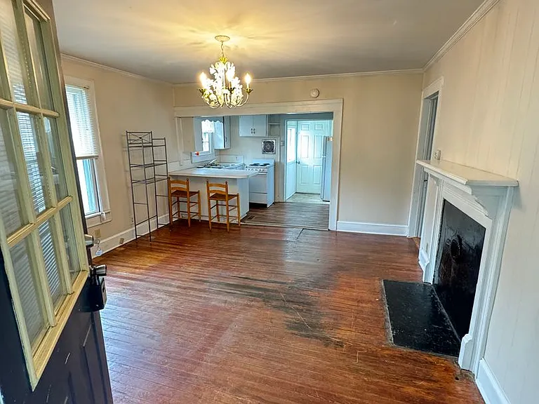 805 Alma Ave — Photo 3