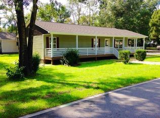 9 Lee St, Defuniak Springs, FL 32435