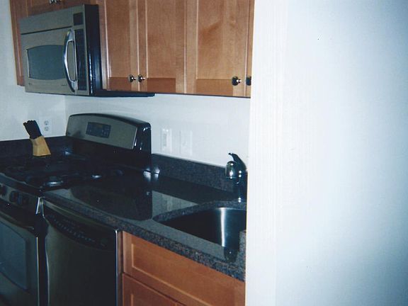 4th image of 4801 Fairmont Ave APT 614