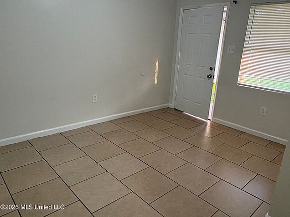 3rd image of 6525 Jasmine St #2
