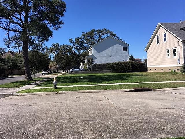 1st image of 7000 Gen Diaz St