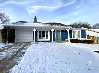 46 Woodacre Dr, Carmel, IN 46032