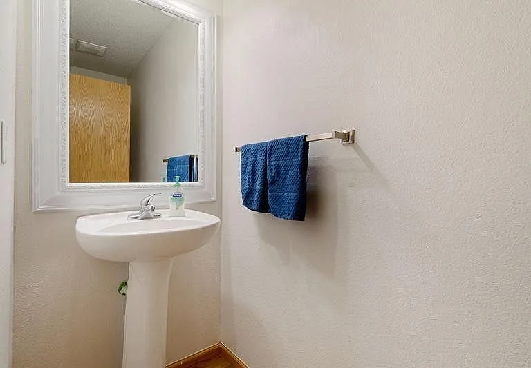 632 Gateway Pl — Photo 11