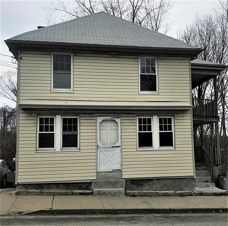 1431 Plainfield Pike, Johnston, RI 02919 Zillow