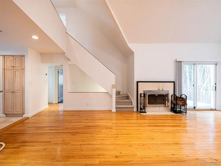 127 Wooleys Ln — Photo 4