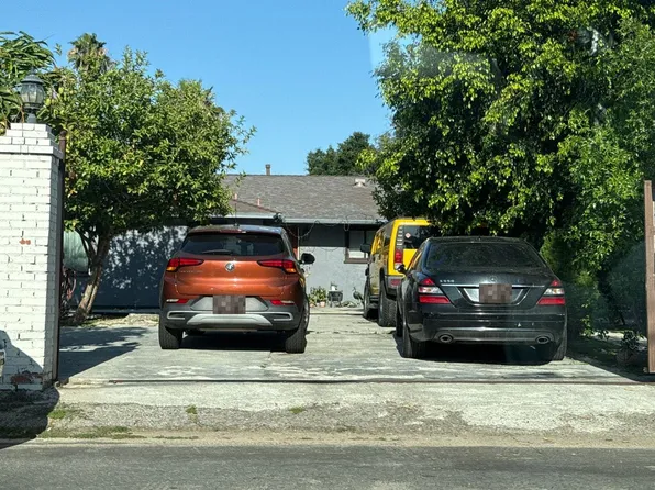 8500 Rubio Ave, North Hills, CA 91343