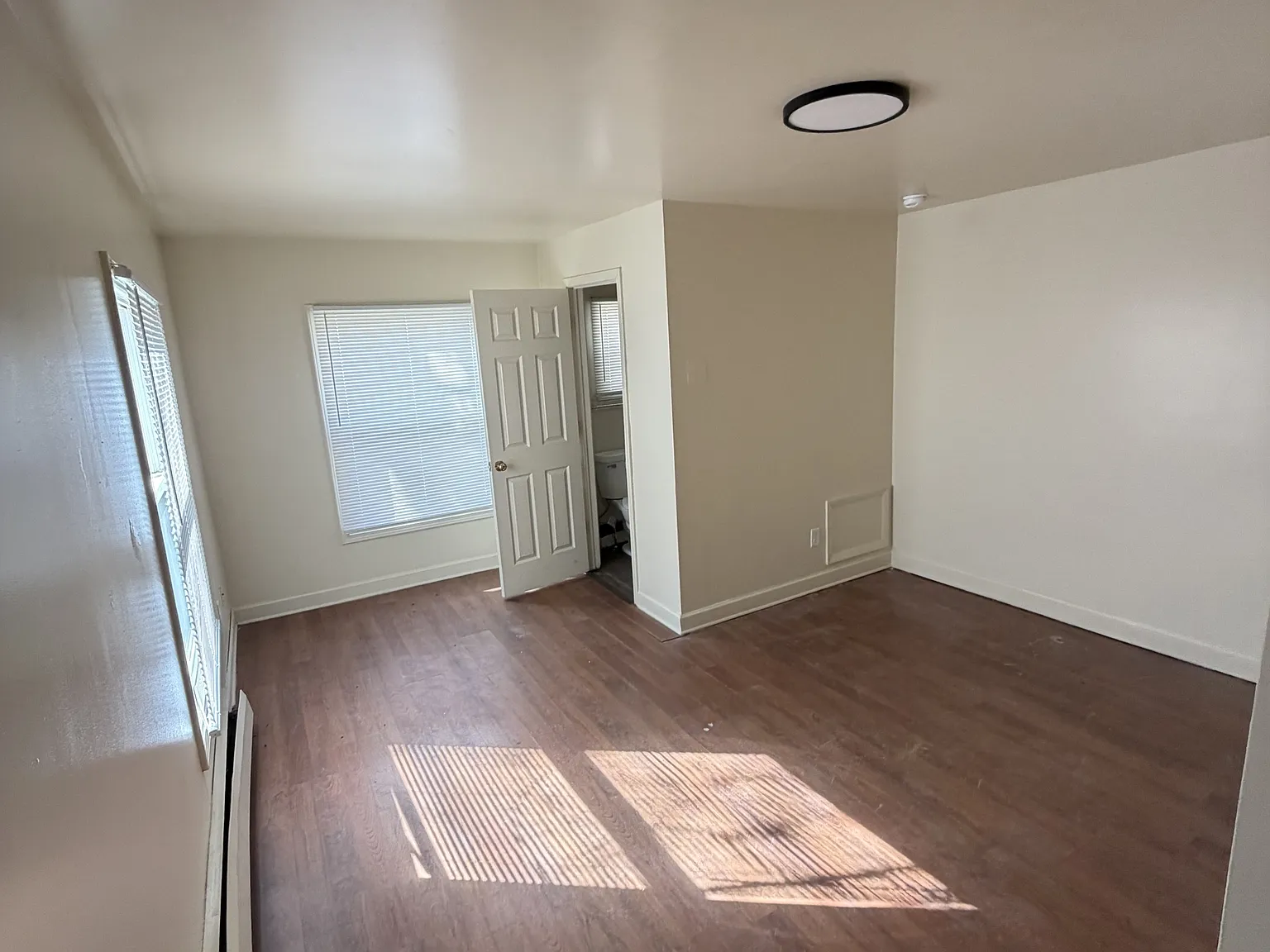 1104 Sherwood Avenue - 3 — Photo 2
