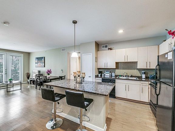 5th image of 2819 N Fitzhugh Ave #Id1035208p