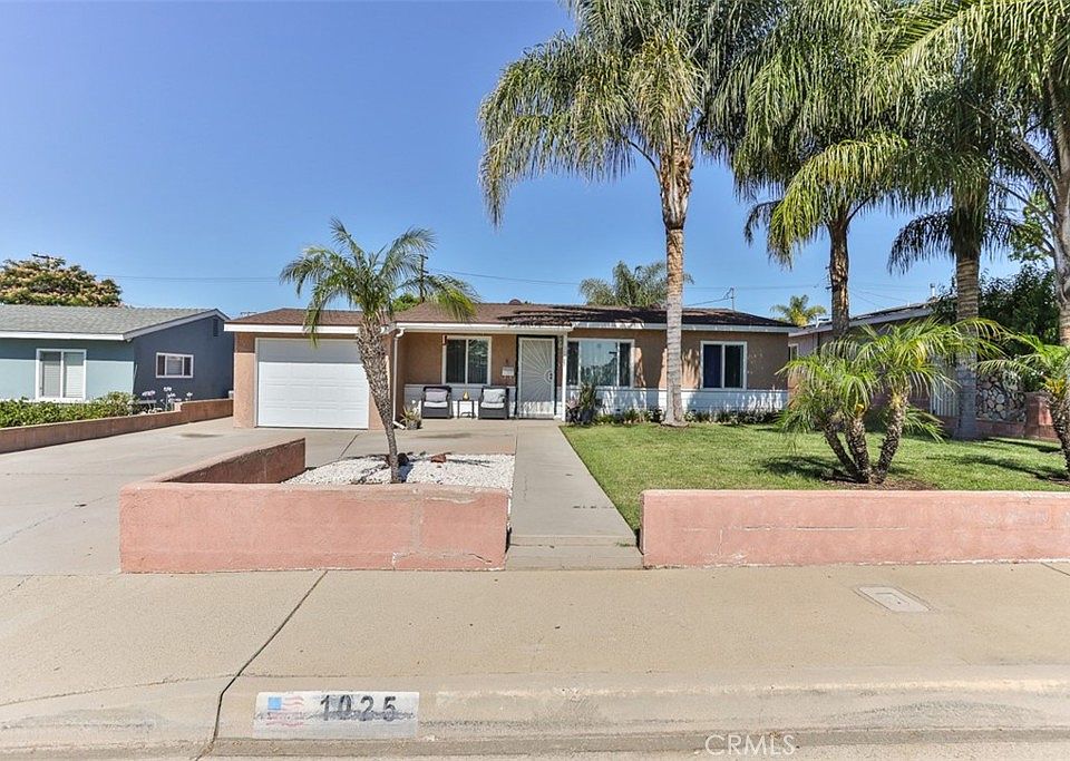 1st image of 1025 N San Antonio Ave