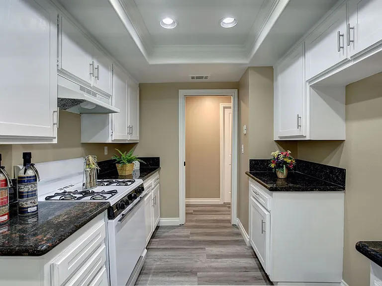 6830 Rosemead Blvd — Photo 15