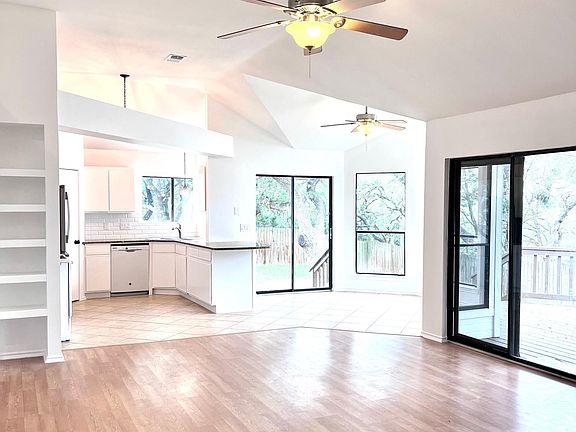 2nd image of 204 Kintail Dr