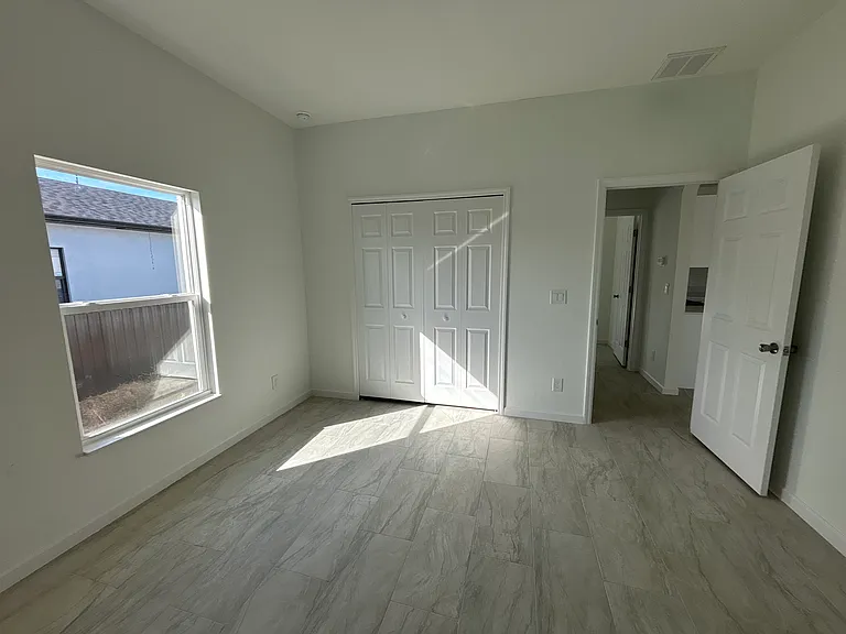 3005 31st St W — Photo 14