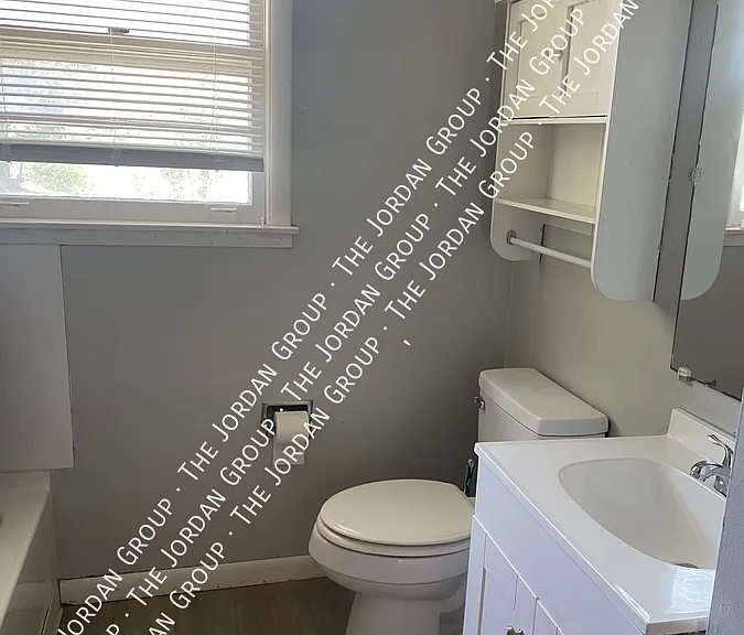 398 Hietts Ln #C — Photo 7