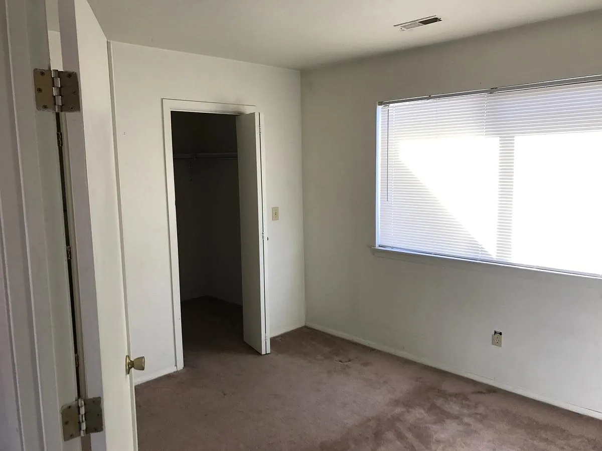1 bed, 540 sqft, $1,275 — Photo 2
