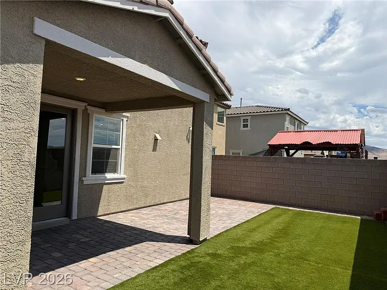 2321 Teatro Ave — Photo 29