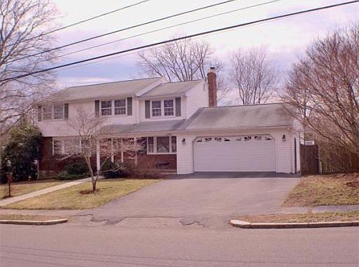 1st image of 74 W Park Dr