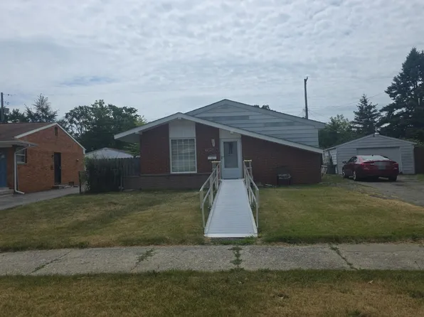 1006 Lochhead Ave, Flint, MI 48507