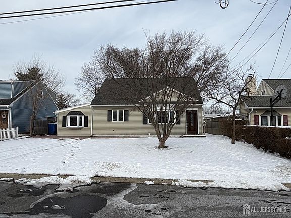 3rd image of 39 Birch Ter